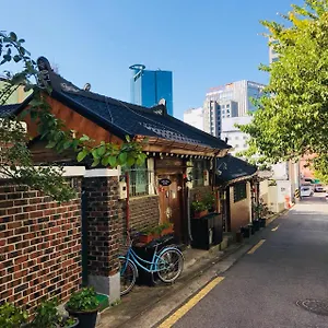 https://icos-guesthouse-1-female-only.hotels-seoul.net